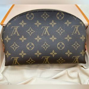 Louis Vuitton GM Cosmetic Pouch